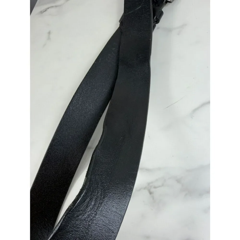 Levi’s Black Genuine Leather Belt Size 44 Gunmetal Buckle Classic Casual